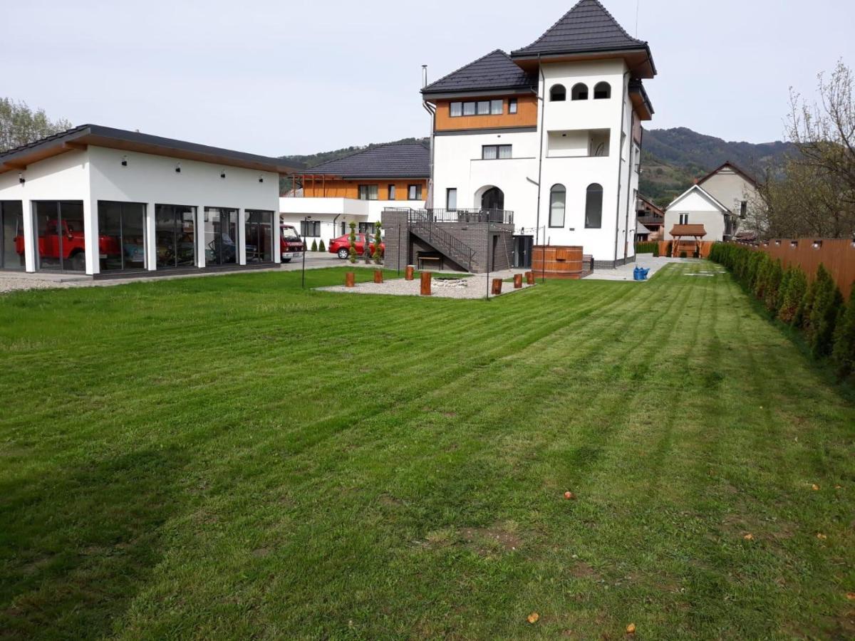 Pensiunea Maramures Guesthouse Viseu de Jos Esterno foto