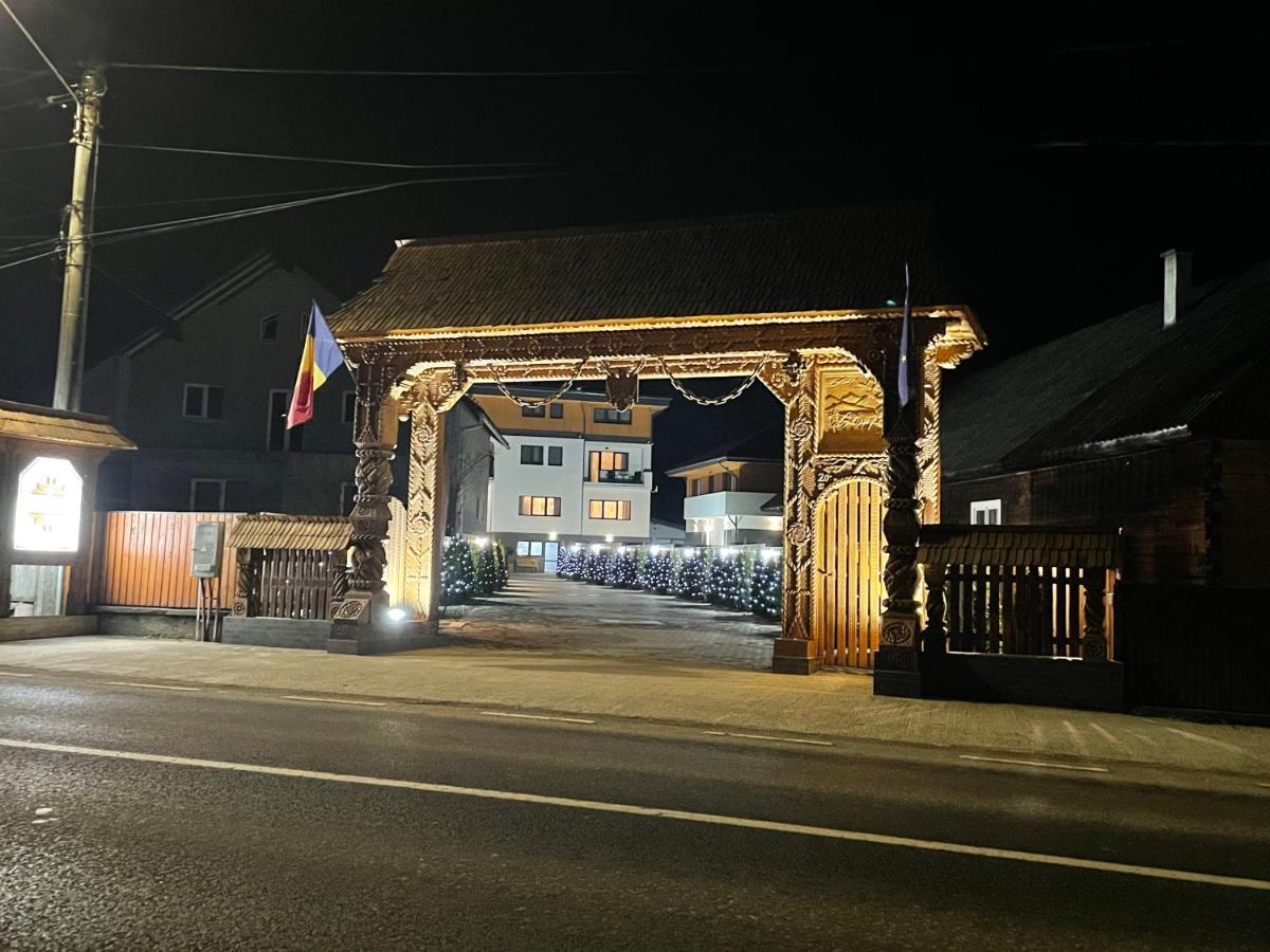 Pensiunea Maramures Guesthouse Viseu de Jos Esterno foto