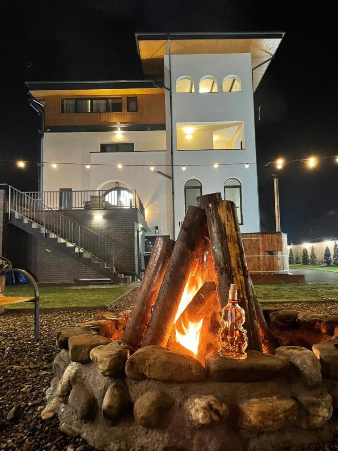 Pensiunea Maramures Guesthouse Viseu de Jos Esterno foto
