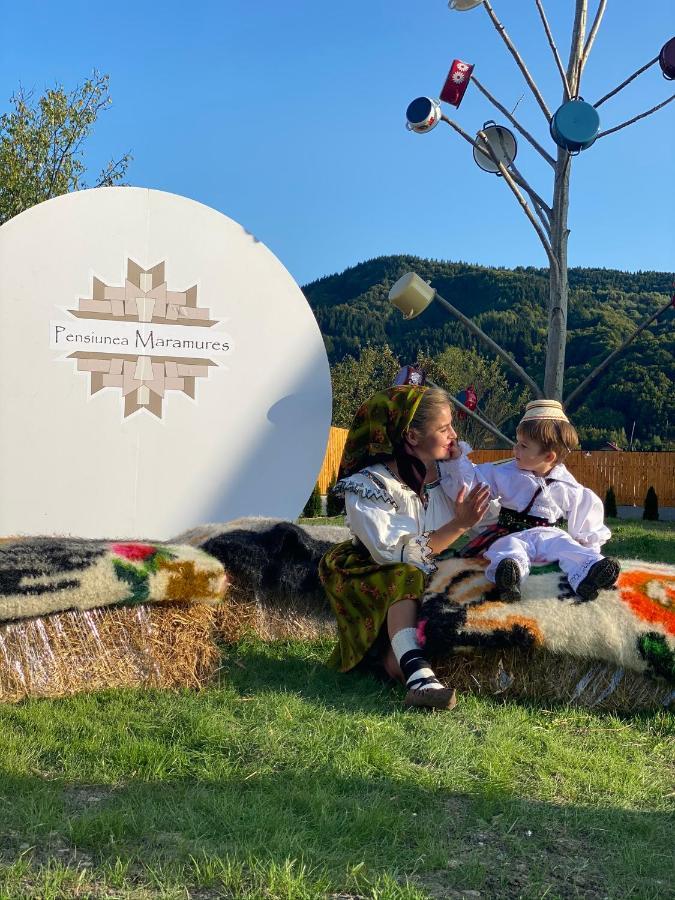 Pensiunea Maramures Guesthouse Viseu de Jos Esterno foto