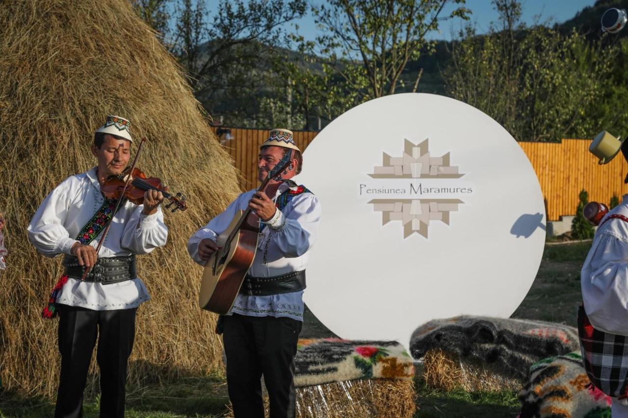 Pensiunea Maramures Guesthouse Viseu de Jos Esterno foto