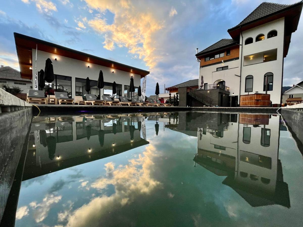 Pensiunea Maramures Guesthouse Viseu de Jos Esterno foto