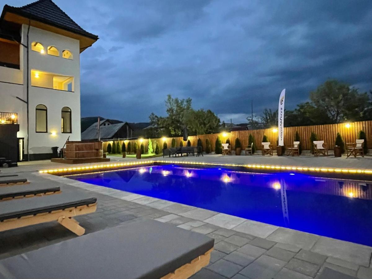 Pensiunea Maramures Guesthouse Viseu de Jos Esterno foto